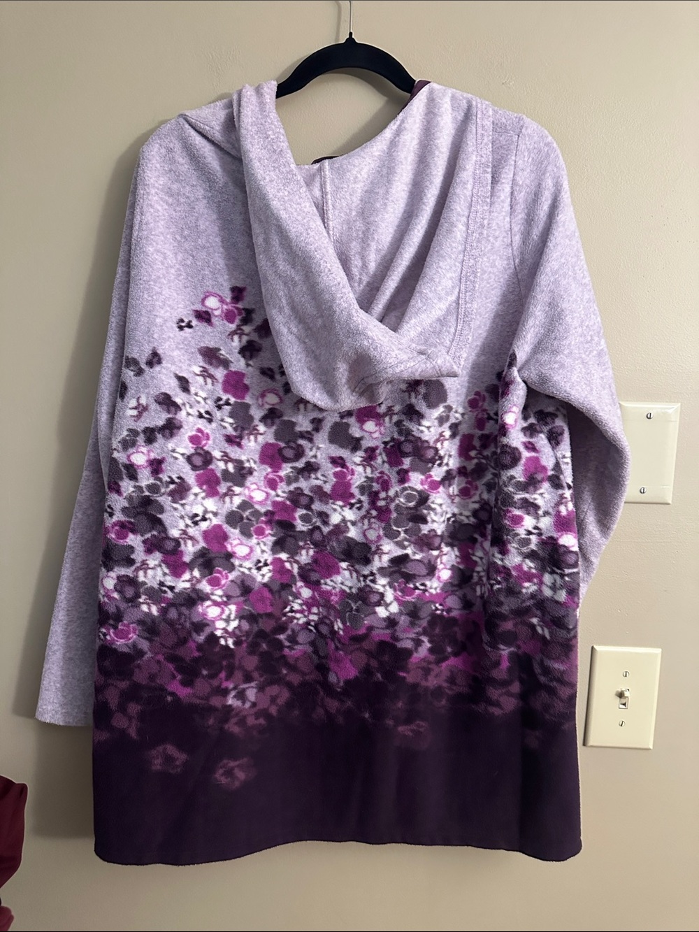 Cuddl Duds Lavender to Deep Purple Floral  Fleece Hooded Cardigan - Picture 2 of 3